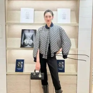 CHRISTIAN DIOR
