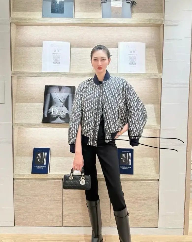 CHRISTIAN DIOR CHRISTIAN DIOR