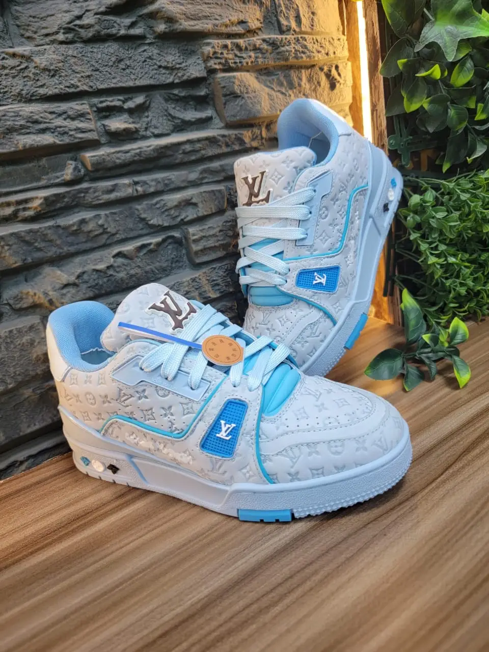 LOUSE VUITTON Trainer Sneaker LOUSE VUITTON Trainer Sneaker