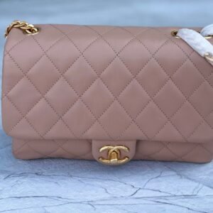 CHANEL Classic Flap Bag