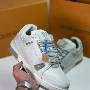 LOUIS VUITTON Maxi Trending Sneakers