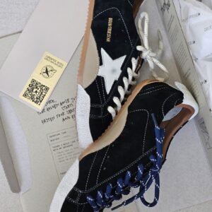 GOLDEN GOOSE