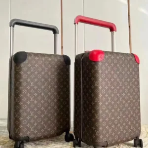 LOUSE VUITTON