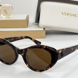 VERSACE